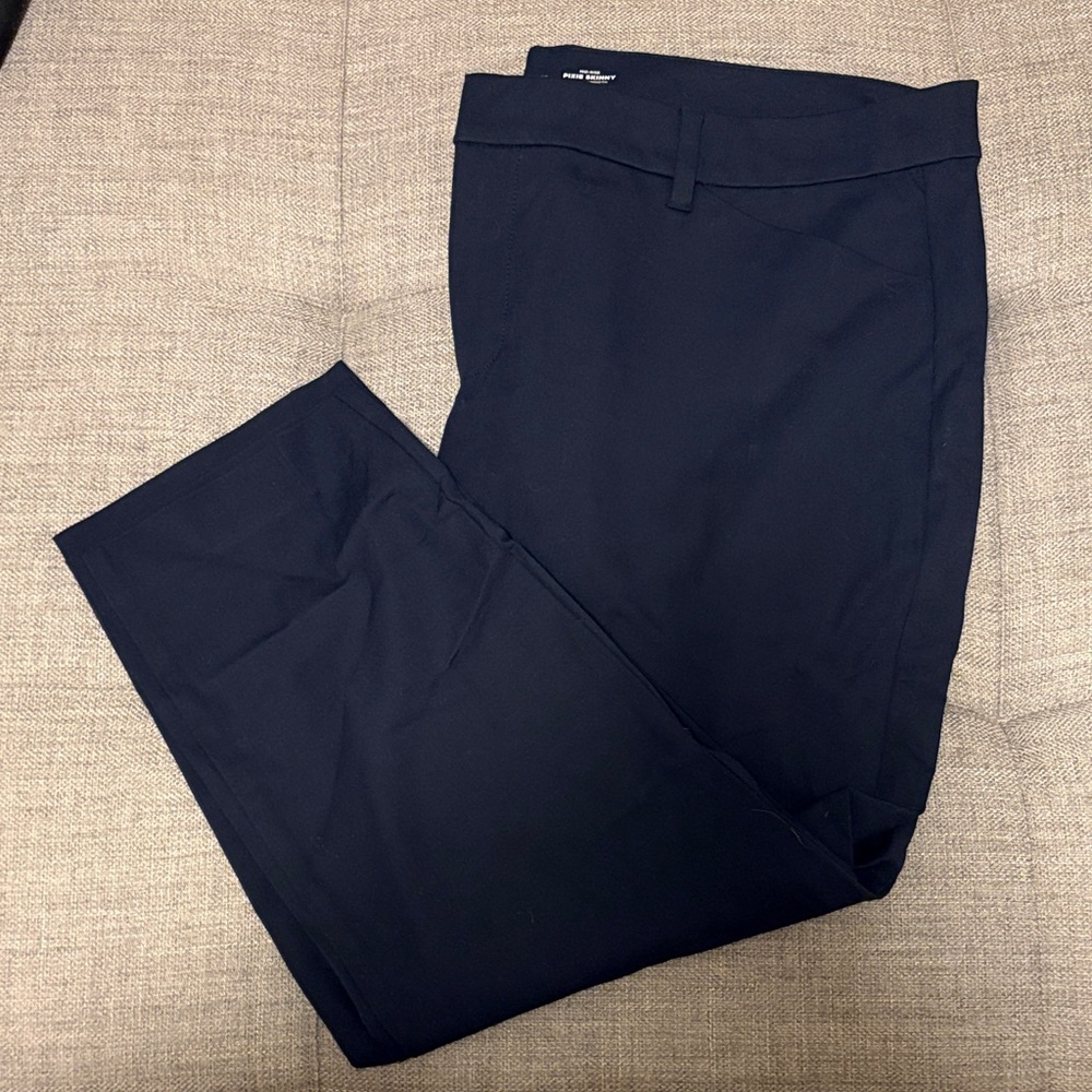 Old Navy Women's Dark Blue Pixie Pants